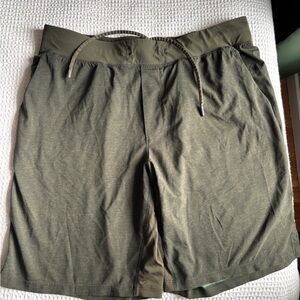 Lululemon Athletica Green Athletic Shorts with Drawstring Waist